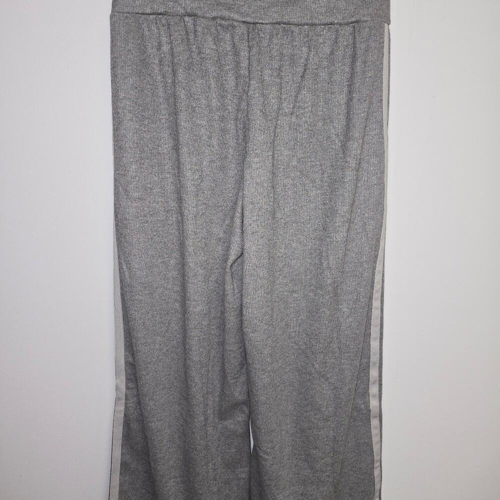 Halara Ribbed SoCinched High Waisted Tummy Control Wide Leg Color Block - Picture 6 of 16